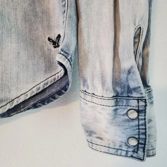 Vintage American Eagle Shirt Womens Small Denim Pearl Snap Western‎ Fade Cowgirl - Picture 4 of 9